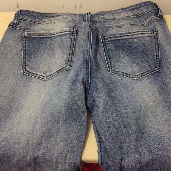 Jeans - Picture 2 of 5